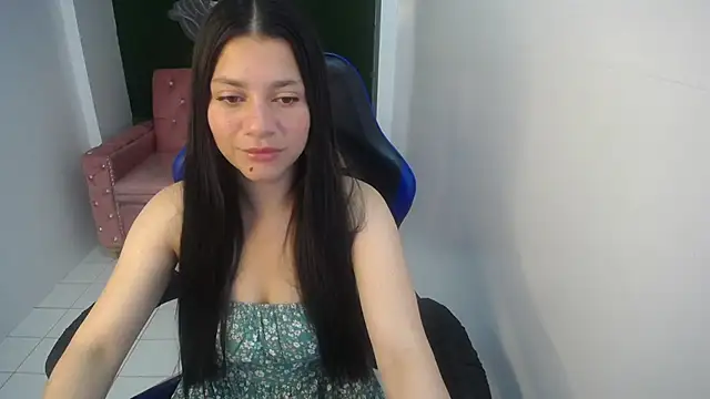 Snapshot of velvetvixen_t chatting on November 1, 2025, 1:49 pm velvetvixen t online show from November 1, 2025, 1:49 pm