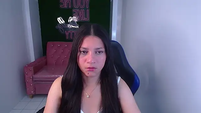 Snapshot of velvetvixen_t chatting on November 8, 2025, 1:03 pm velvetvixen t online show from November 8, 2025, 1:03 pm