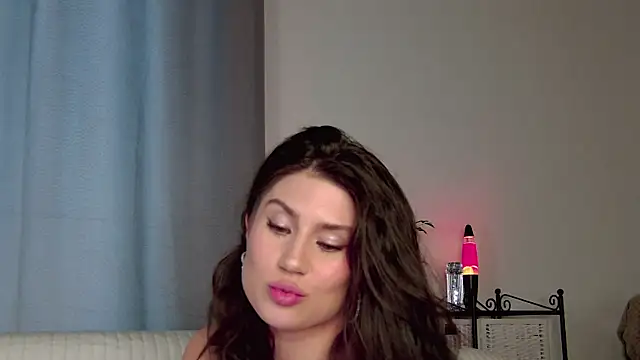 Reirii online show from April 11, 2026, 7:56 am