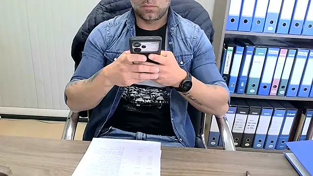 Evasionee online show from April 8, 2026, 7:32 am