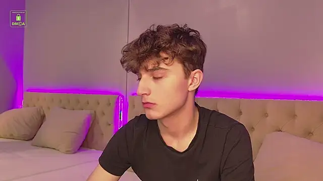 Snapshot of Richard_steele_hot chatting on November 2, 2025, 3:39 pm Richard steele hot online show from November 2, 2025, 3:39 pm