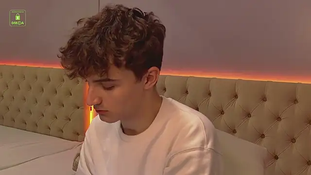 Snapshot of Richard_steele_hot chatting on November 6, 2025, 3:27 pm Richard steele hot online show from November 6, 2025, 3:27 pm