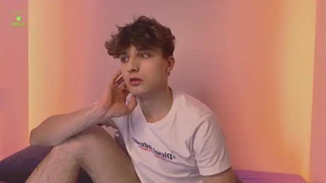 Snapshot of Richard_steele_hot chatting on March 6, 2026, 3:29 pm Richard steele hot online show from March 6, 2026, 3:29 pm