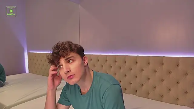 Snapshot of Richard_steele_hot chatting on November 4, 2025, 3:16 pm Richard steele hot online show from November 4, 2025, 3:16 pm