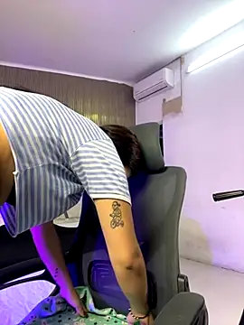 Snapshot of AsiaMillerr_ chatting on October 30, 2025, 12:14 pm AsiaMillerr online show from October 30, 2025, 12:14 pm