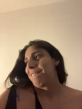 gigi333regi online show from February 13, 2026, 9:09 am