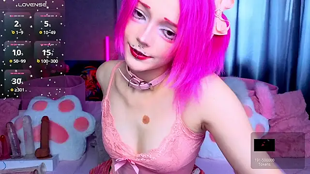 Snapshot of KittieHeart chatting on July 17, 2026, 6:32 am KittieHeart online show from July 17, 2026, 6:32 am