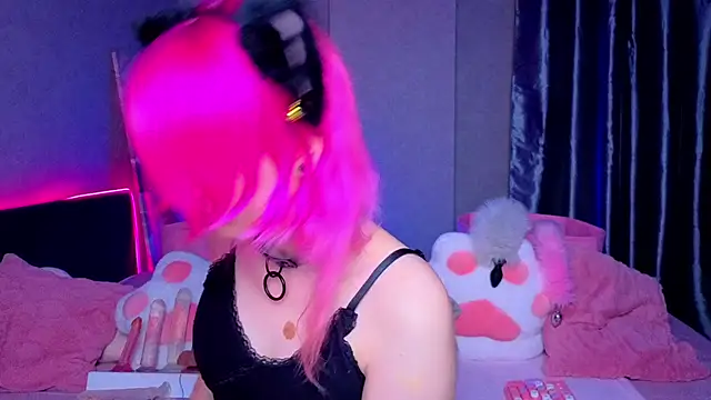 Snapshot of KittieHeart chatting on July 1, 2026, 12:22 am KittieHeart online show from July 1, 2026, 12:22 am