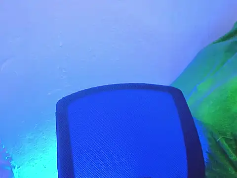 Snapshot of zylla_storn chatting on January 16, 2026, 8:18 am zylla storn online show from January 16, 2026, 8:18 am