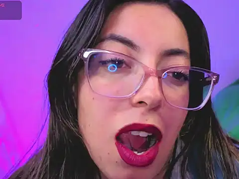 Snapshot of zylla_storn chatting on January 15, 2026, 8:18 am zylla storn online show from January 15, 2026, 8:18 am