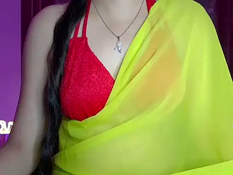 Snapshot of Misha_01 chatting on November 13, 2025, 6:23 pm Misha 01 online show from November 13, 2025, 6:23 pm