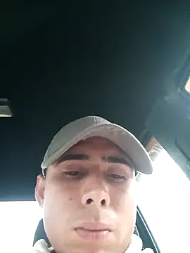 Snapshot of robinhd1234 chatting on December 5, 2025, 1:43 pm robinhd1234 online show from December 5, 2025, 1:43 pm