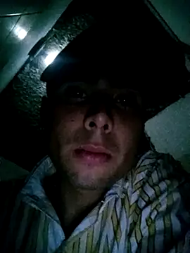 robinhd1234 online show from December 19, 2025, 11:07 pm