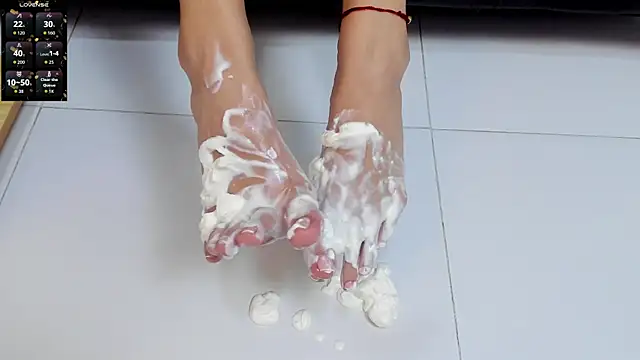 CloePerson online show from February 19, 2026, 3:53 pm