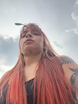 Snapshot of GiaStonne chatting on December 18, 2025, 7:29 pm GiaStonne online show from December 18, 2025, 7:29 pm