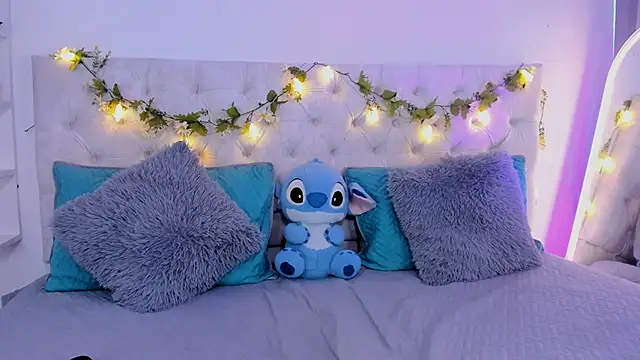 Snapshot of BLAIR_QUEEN chatting on February 13, 2026, 10:21 pm BLAIR QUEEN online show from February 13, 2026, 10:21 pm