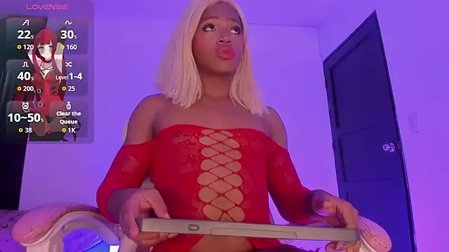 Snapshot of cherxyl_royal chatting on February 5, 2026, 1:51 pm cherxyl royal online show from February 5, 2026, 1:51 pm