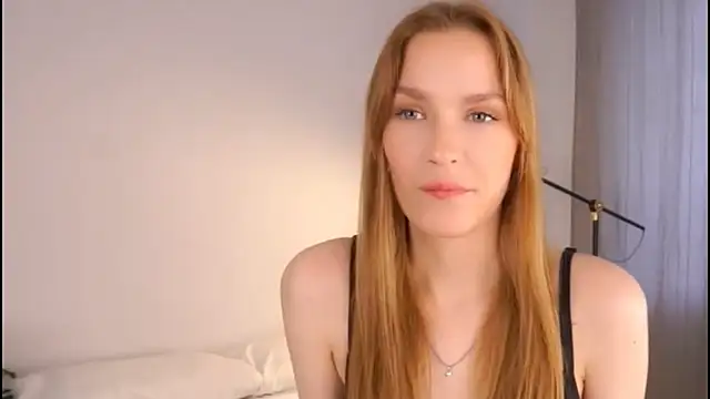 Helenspenss  online show from October 25, 2025, 10:21 pm