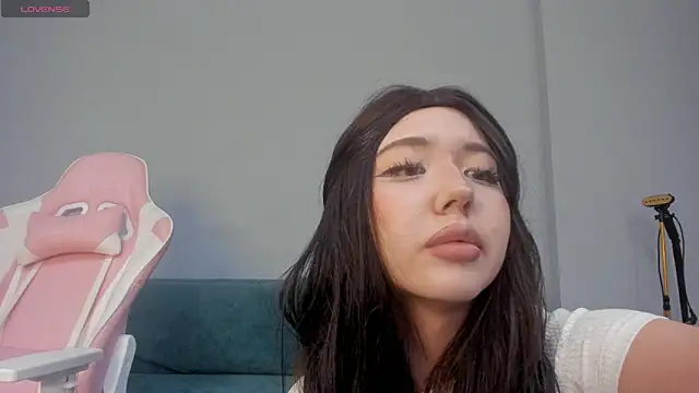 Snapshot of sweetmikasa chatting on November 28, 2025, 5:57 pm sweetmikasa online show from November 28, 2025, 5:57 pm