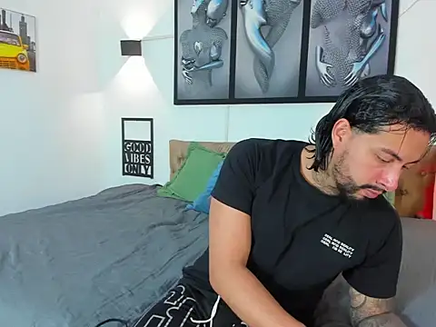 christopher palmerjs online show from December 21, 2025, 9:26 pm