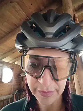 Snapshot of LAPOTRA_04 chatting on July 12, 2026, 2:51 pm LAPOTRA 04 online show from July 12, 2026, 2:51 pm