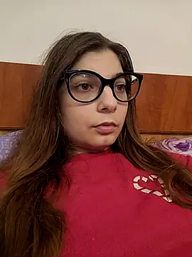 sweetbabygirlforyou online show from December 5, 2025, 1:21 pm