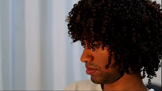 Snapshot of Mixed_Dutch_Boii chatting on December 18, 2025, 11:08 pm Mixed Dutch Boii online show from December 18, 2025, 11:08 pm