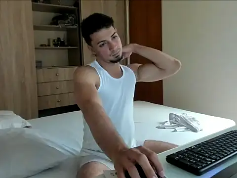 bbenboxer online show from December 15, 2025, 7:52 pm