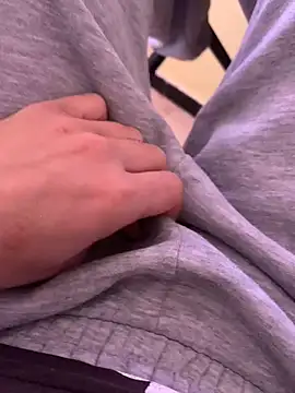 Snapshot of Unique-Man chatting on November 22, 2025, 12:48 pm Unique-Man online show from November 22, 2025, 12:48 pm