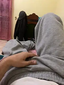 Snapshot of Unique-Man chatting on January 14, 2026, 10:13 pm Unique-Man online show from January 14, 2026, 10:13 pm