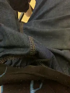 Snapshot of Unique-Man chatting on November 17, 2025, 10:08 am Unique-Man online show from November 17, 2025, 10:08 am