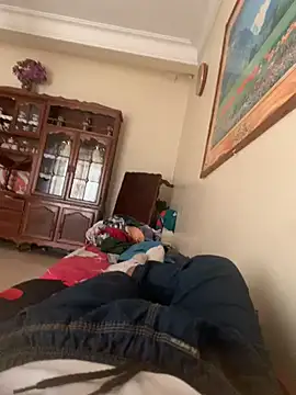 Snapshot of Unique-Man chatting on November 3, 2025, 1:04 pm Unique-Man online show from November 3, 2025, 1:04 pm