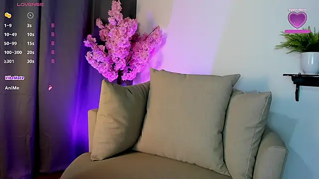 shaima   online show from November 26, 2025, 9:15 pm