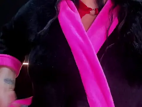 Snapshot of ZaraBaicker chatting on December 22, 2025, 3:06 am ZaraBaicker online show from December 22, 2025, 3:06 am