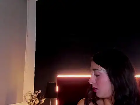 Snapshot of ZaraBaicker chatting on November 14, 2025, 3:43 am ZaraBaicker online show from November 14, 2025, 3:43 am