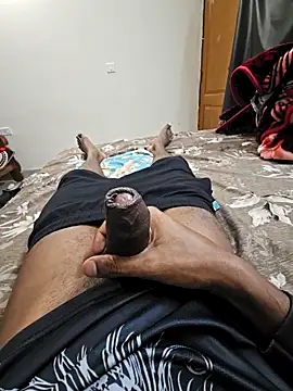 16Hose online show from April 15, 2026, 10:54 pm