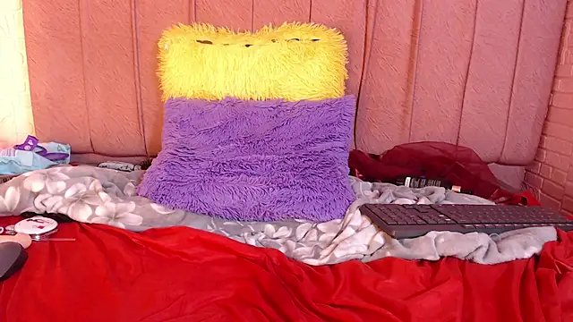 marceline cutte online show from December 14, 2025, 11:32 pm