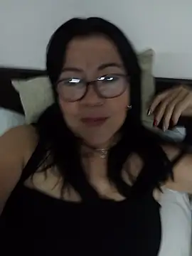 Snapshot of laliItaclark chatting on February 9, 2026, 2:37 pm laliItaclark online show from February 9, 2026, 2:37 pm