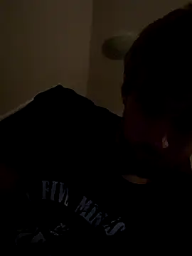 Snapshot of PetrTucnak chatting on November 9, 2025, 8:02 pm PetrTucnak online show from November 9, 2025, 8:02 pm