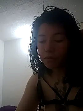 Angeline Thompson online show from October 28, 2025, 3:22 pm