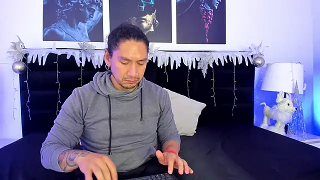 Snapshot of ErosyVenus69 chatting on November 18, 2025, 6:00 pm ErosyVenus69 online show from November 18, 2025, 6:00 pm