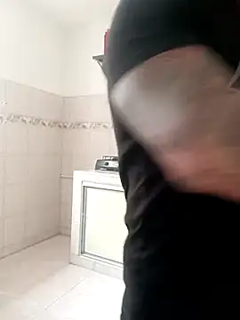 Snapshot of ErosyVenus69 chatting on November 26, 2025, 5:46 pm ErosyVenus69 online show from November 26, 2025, 5:46 pm