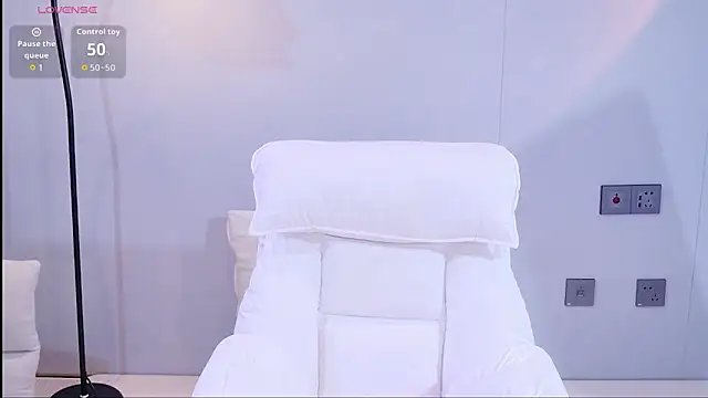 Snapshot of xiaoxi---n chatting on May 25, 2026, 7:29 am xiaoxi---n online show from May 25, 2026, 7:29 am