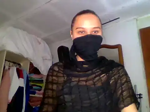 Snapshot of AmirahZahra_ chatting on November 2, 2025, 8:03 pm AmirahZahra  online show from November 2, 2025, 8:03 pm