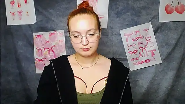 Snapshot of MissAriaa chatting on June 3, 2026, 2:33 pm MissAriaa online show from June 3, 2026, 2:33 pm