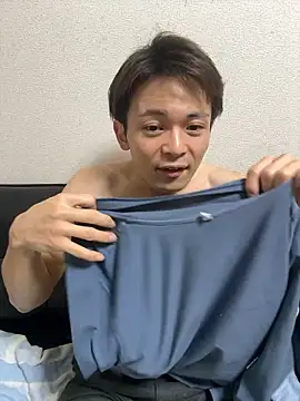 miyabi yabi online show from December 4, 2025, 2:05 pm