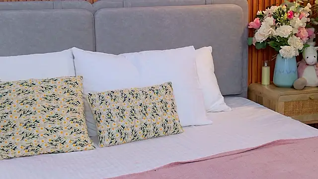 Sandy Edvards online show from March 19, 2026, 4:56 am