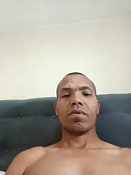 Snapshot of Jonnes-z chatting on December 17, 2025, 3:55 am Jonnes-z online show from December 17, 2025, 3:55 am