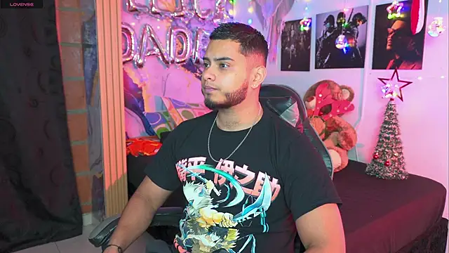 Snapshot of Tiler_wolker chatting on December 21, 2025, 3:41 am Tiler wolker online show from December 21, 2025, 3:41 am