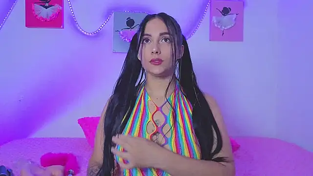 GiannaRoberts online show from February 17, 2026, 4:26 pm